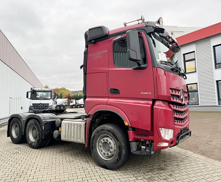 MERCEDES BENZ TRUCK