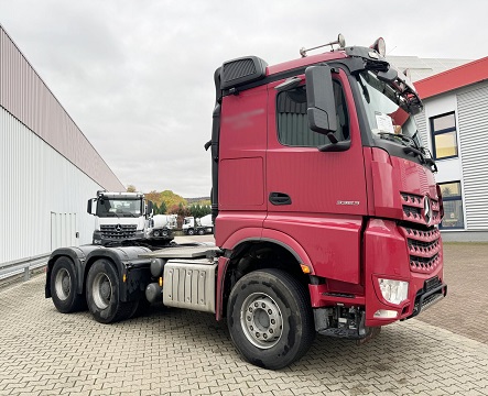 MERCEDES BENZ TRUCK