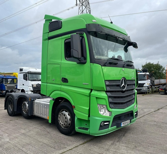 MERCEDES BENZ TRUCK