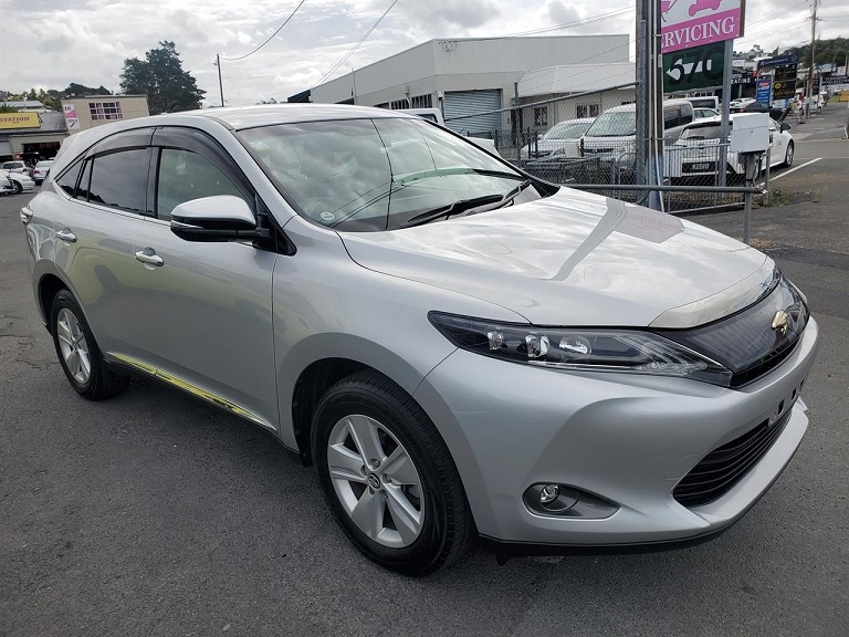 USED VEHICLE