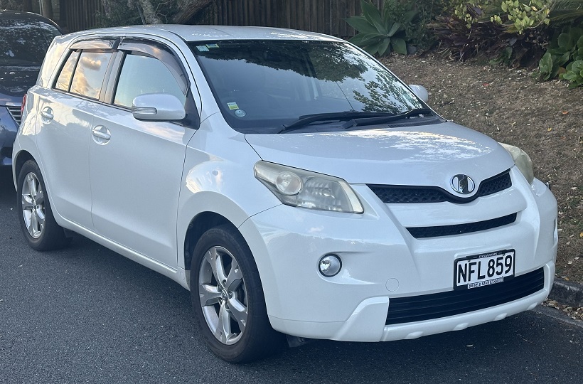 USED VEHICLE