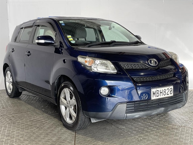 USED VEHICLE