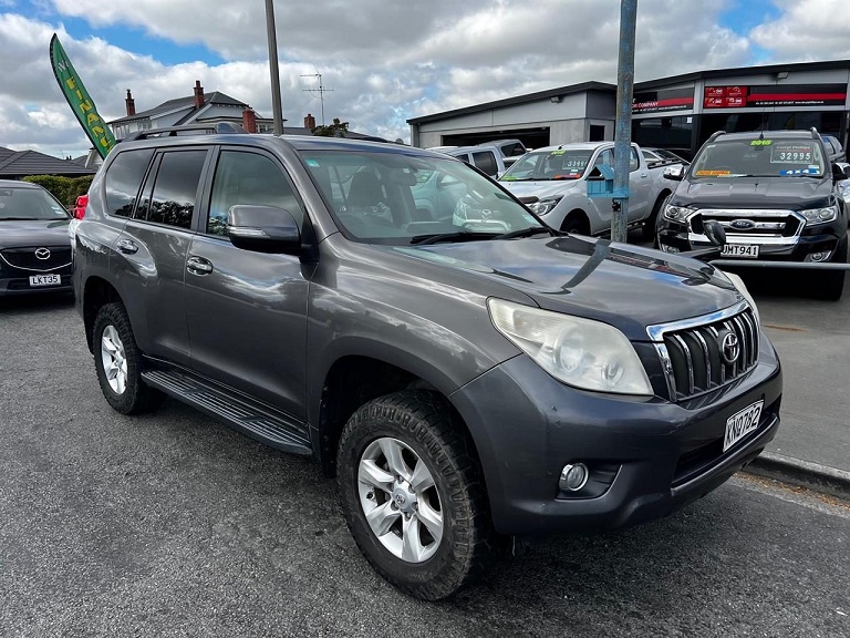 USED VEHICLE