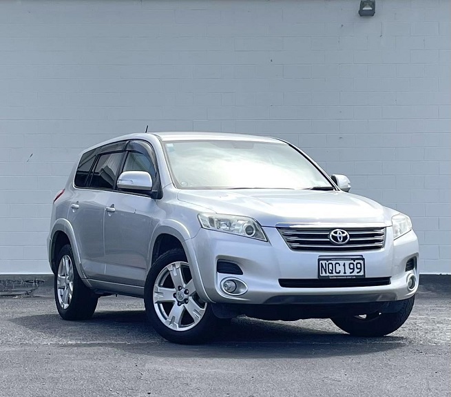 USED VEHICLE