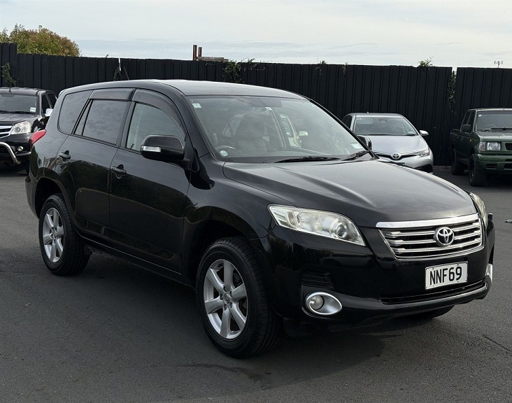 USED VEHICLE