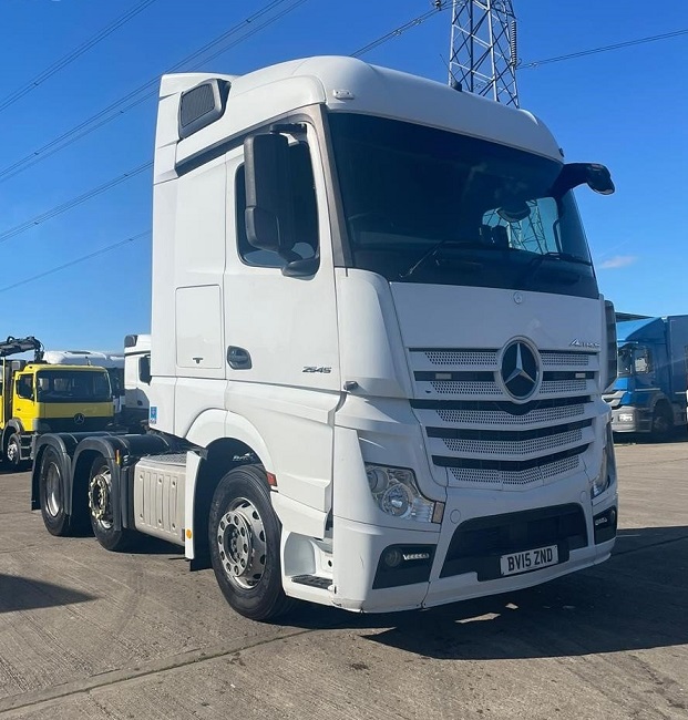 MERCEDES BENZ TRUCK