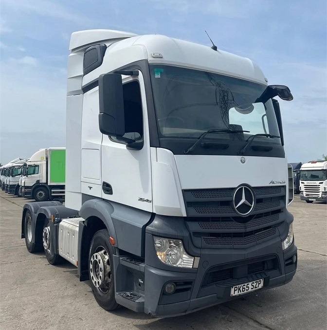 MERCEDES BENZ TRUCK